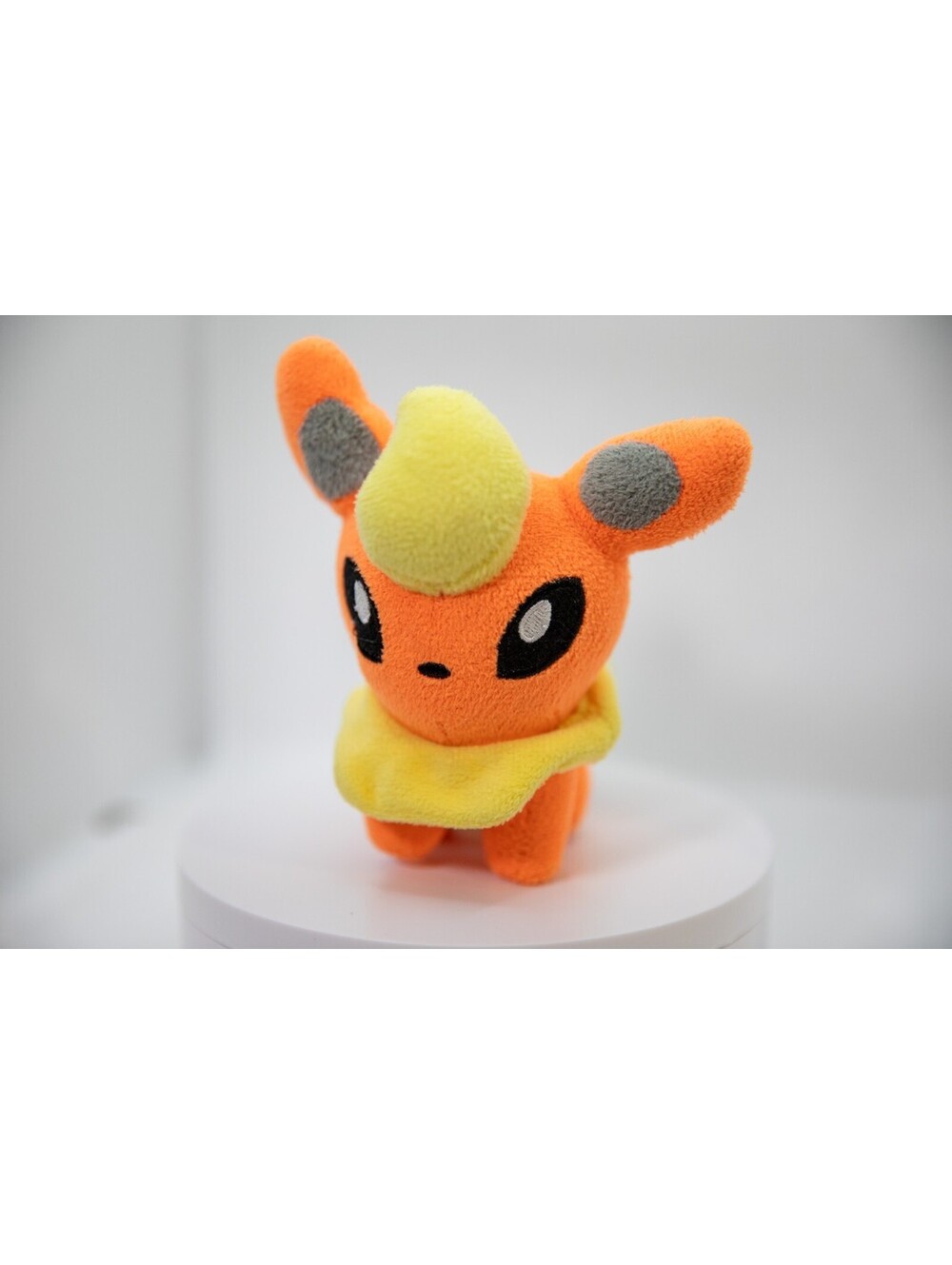 OFFICIAL Nintendo Pokemon Center Plush: Flareon - 5" - 2007